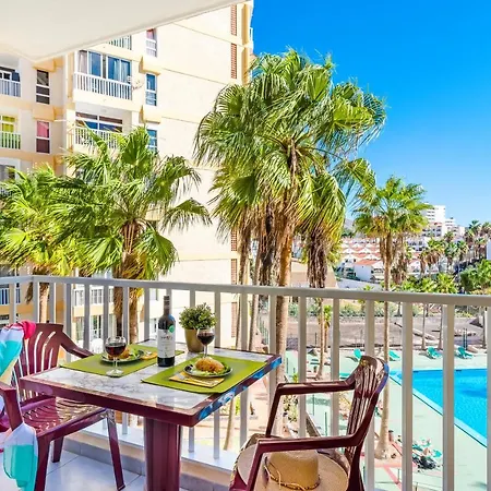 Comfortable Pool View Apartmán